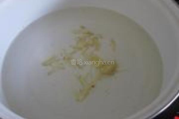 枸杞鸡肝汤的做法图解2
