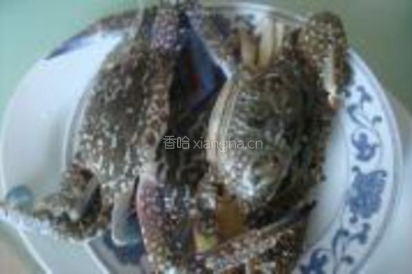 梭子蟹蒸粉丝的做法图解1