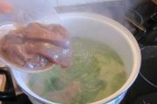蒲公英猪肝汤的做法图解5