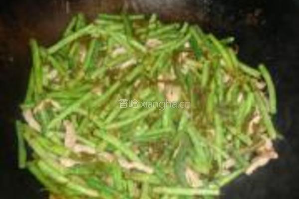 咸菜豆角炒肉丝的做法图解5