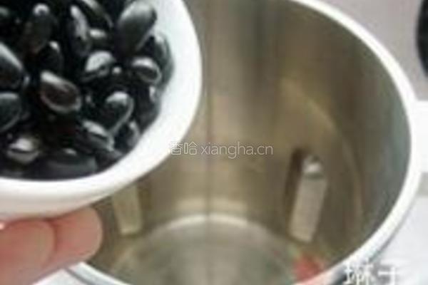 黑豆糯米豆浆的做法图解2