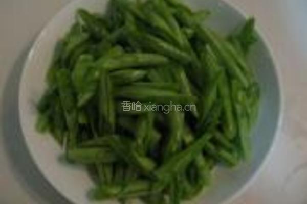 玉米豆角炒南瓜的做法图解1