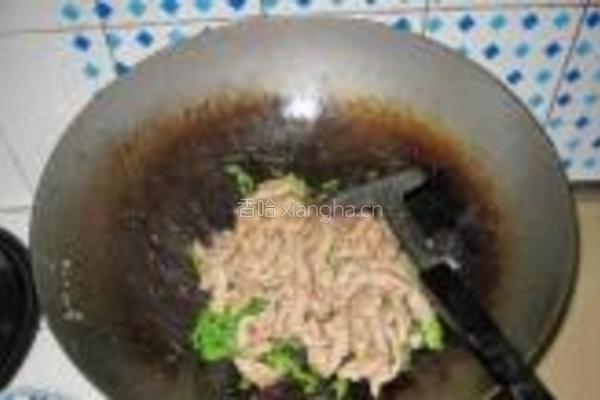 青椒炒牛肉丝的做法图解6