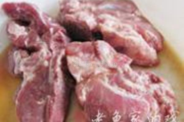 苹果杏肉沙骨汤的做法图解1