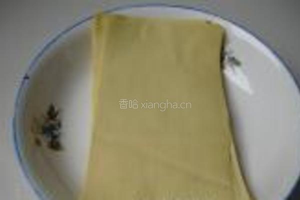 豆皮苦菊卷的做法图解2