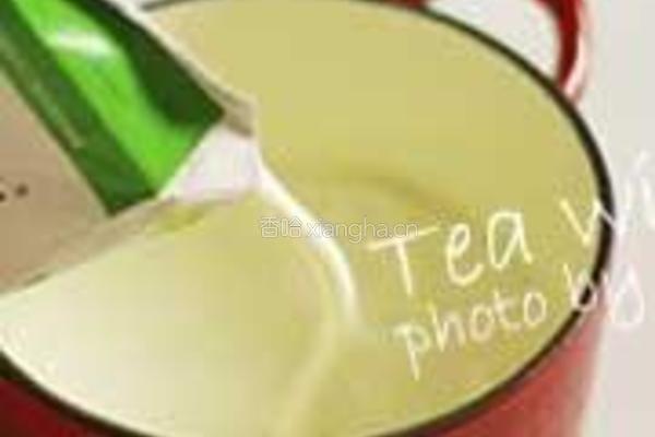 奶茶的做法图解1