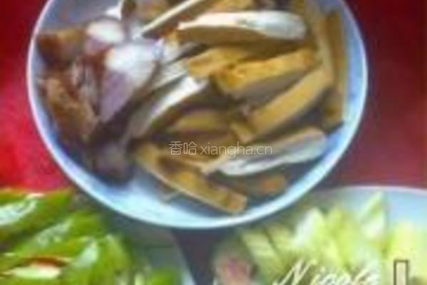 韭花香干炒腊肉的做法图解1