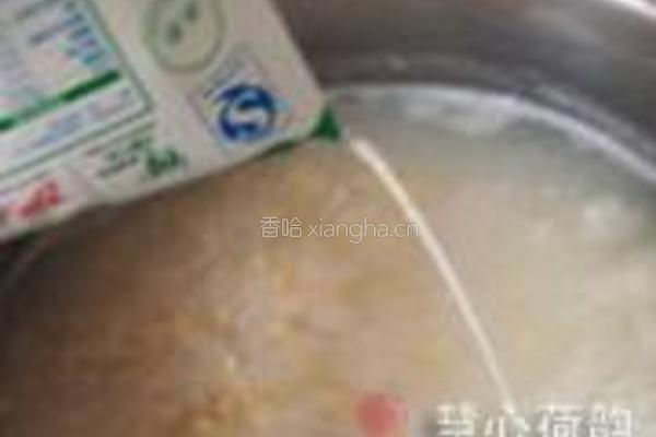 香蕉奶香麦片粥的做法图解4