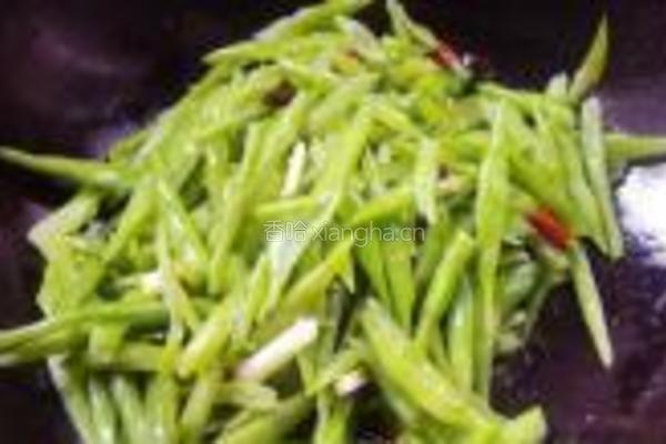 辣炒四季豆丝的做法图解7