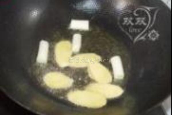 小鸡炖蘑菇的做法图解4