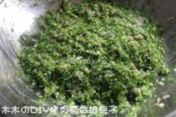 猪肉茴香馅包子的做法图解2