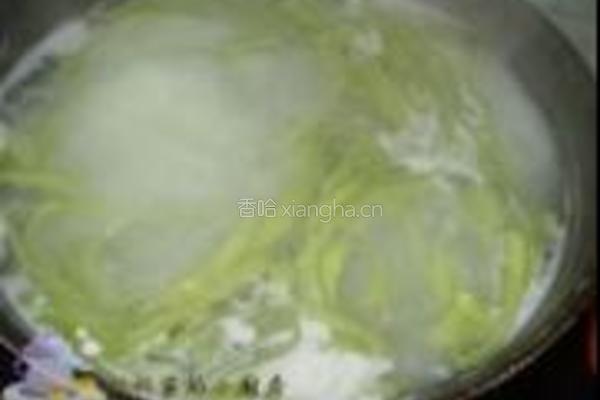 鸡腿菠菜面的做法图解11