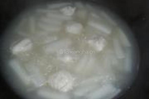 鱼丸肉片萝卜汤的做法图解8