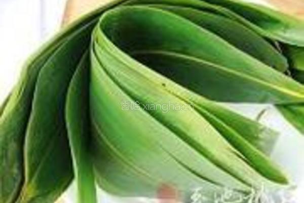 紫薯蜜枣粽的做法图解2