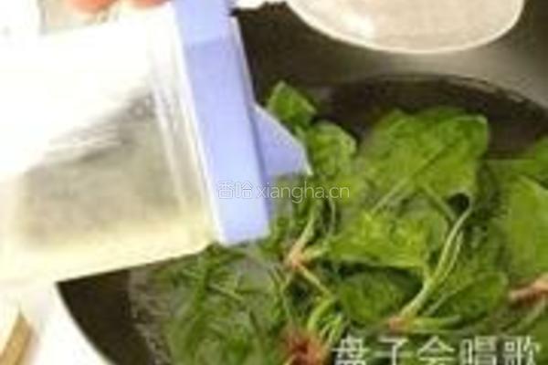 松仁菠菜竹子的做法图解3