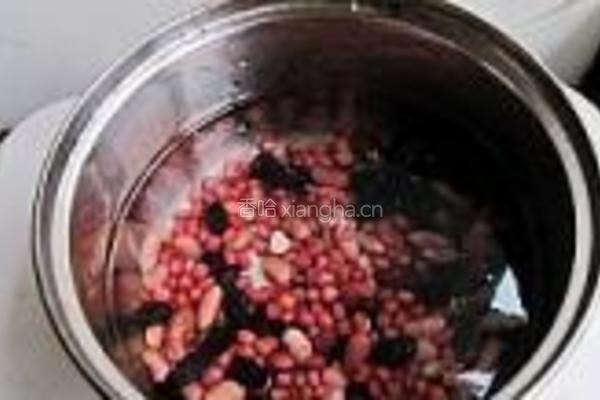 手指豆馅蒸糕的做法图解1