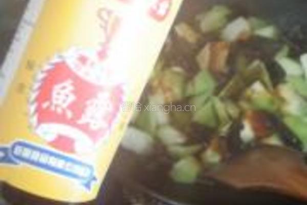 胜瓜炒菌菇的做法图解9
