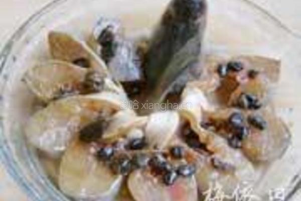 香辣豆豉蒸鲈鱼的做法图解4