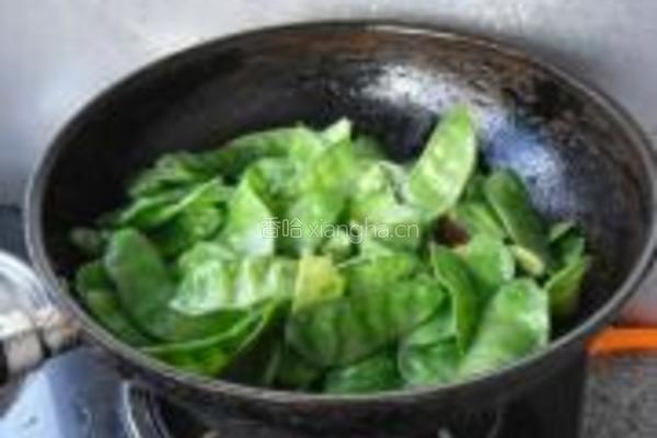 鱼香扁豆的做法图解5