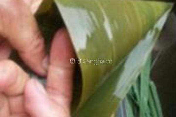 蜜枣花生粽的做法图解5