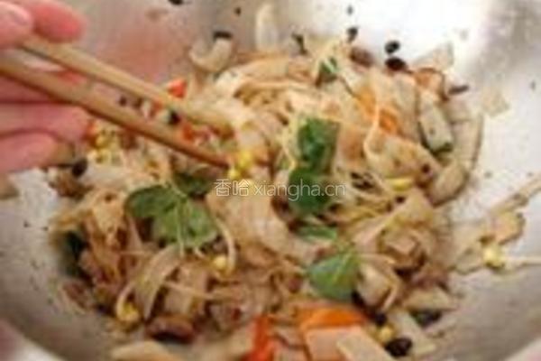 豉椒牛肉炒河粉的做法图解5
