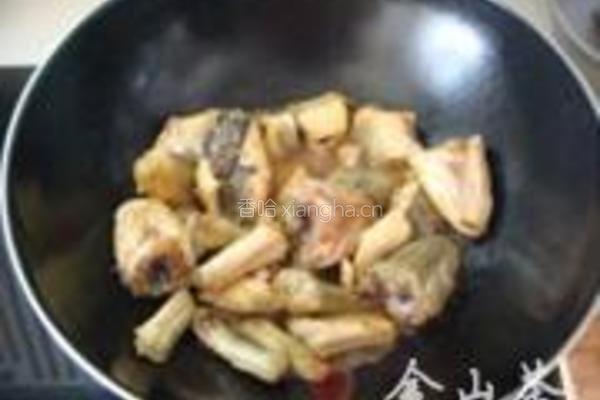 海鲶鱼炖茄子的做法图解5