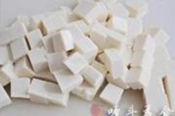麻婆豆腐的做法图解1
