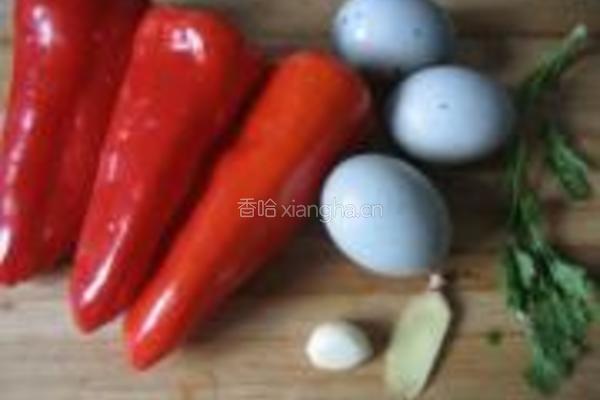 烧辣椒皮蛋的做法图解1