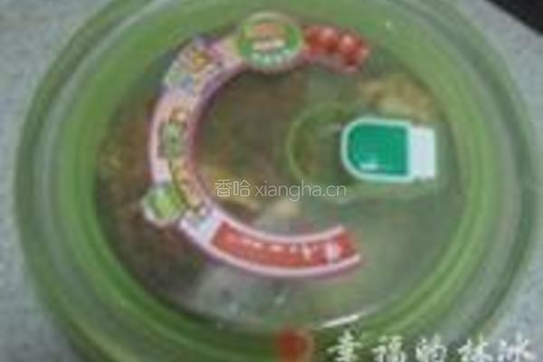 猴头菇炖排骨的做法图解2