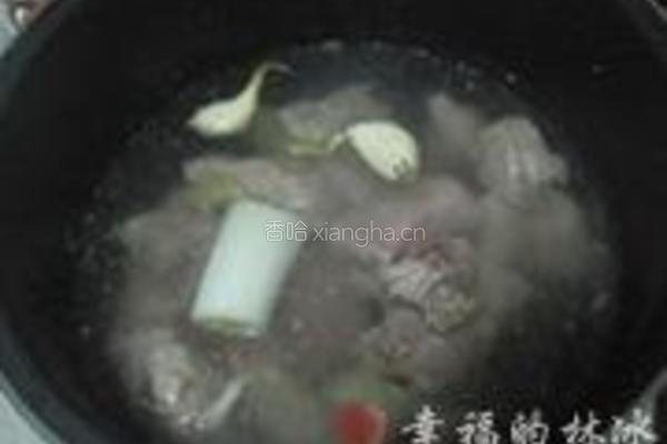 猴头菇炖排骨的做法图解8