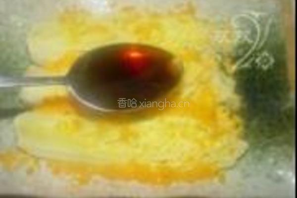 蛋黄娃娃菜的做法图解6