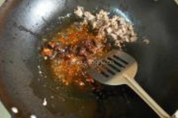 冬菜炖豆腐的做法图解2
