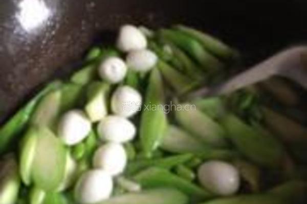 丝瓜毛豆鹌鹑蛋的做法图解5