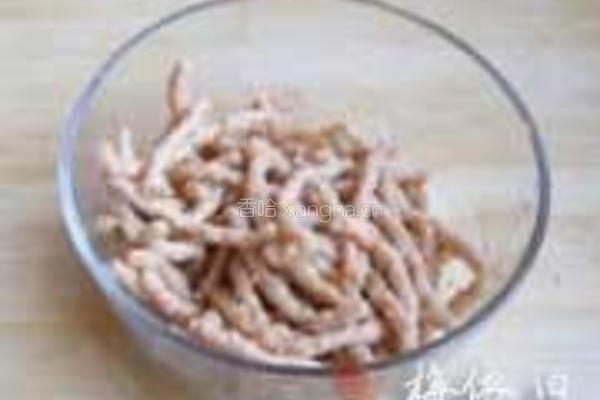 素鱼香肉丝的做法图解1