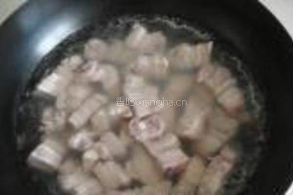 红烧肉焖蛋的做法图解1