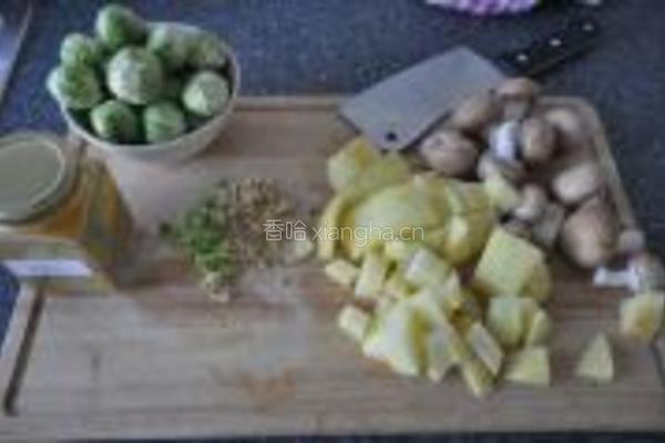 甘蓝土豆咖喱的做法图解1
