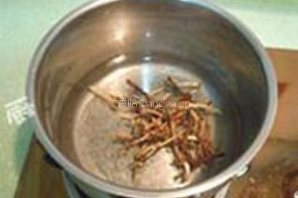玫瑰柴胡苹果茶的做法图解2