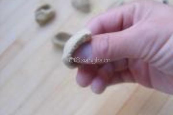 荞面耳朵套的做法图解5