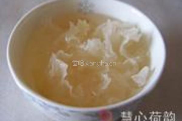 银耳香梨甘蔗罗汉果蜂蜜茶的做法图解1