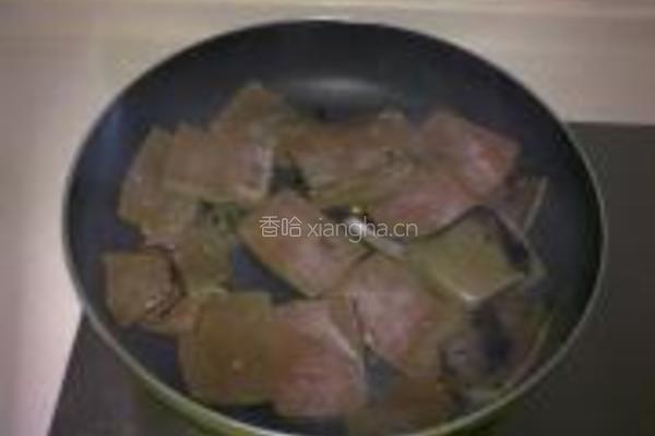 红白豆腐烩白菜的做法图解2