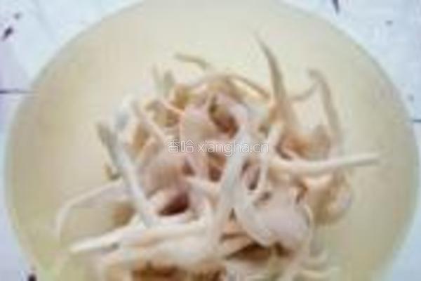 平菇瘦肉粥的做法图解3