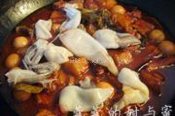 鹌鹑蛋鱿鱼红烧肉的做法图解5