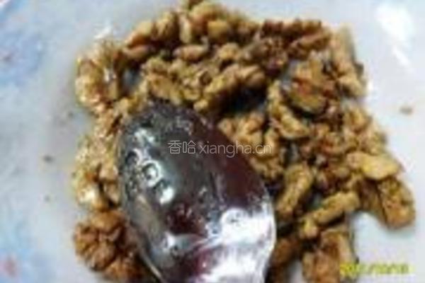 琥珀桃仁的做法图解4