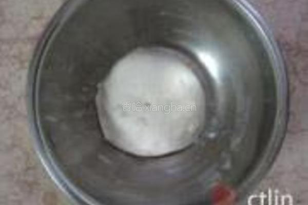 糖渍橙皮牛奶面包的做法图解1
