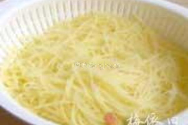 椒香土豆丝的做法图解2