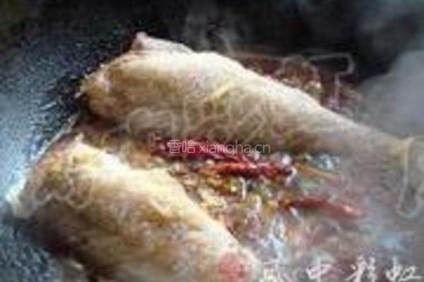 黄鱼炖豆腐的做法图解9
