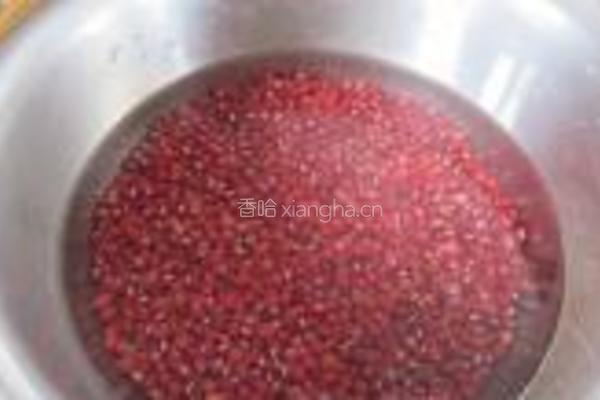 冰糖红豆沙的做法图解1