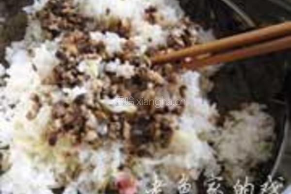 椒香鸡包糯米卷的做法图解5