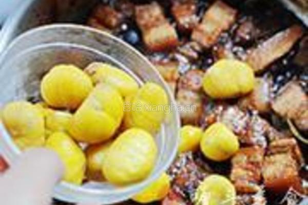 板栗大蒜烧肉的做法图解6