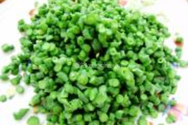 煎蛋豇豆角的做法图解1